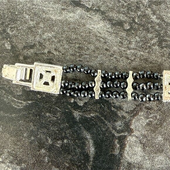 Art Deco Style Beaded Bracelet 7.5in Silver Tone Black Beads Retro Style - Picture 11 of 15